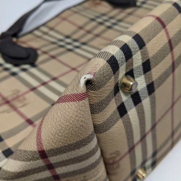 authentic BURBERRY Beige Leather Shoulder Bag - Picture 7 of 16